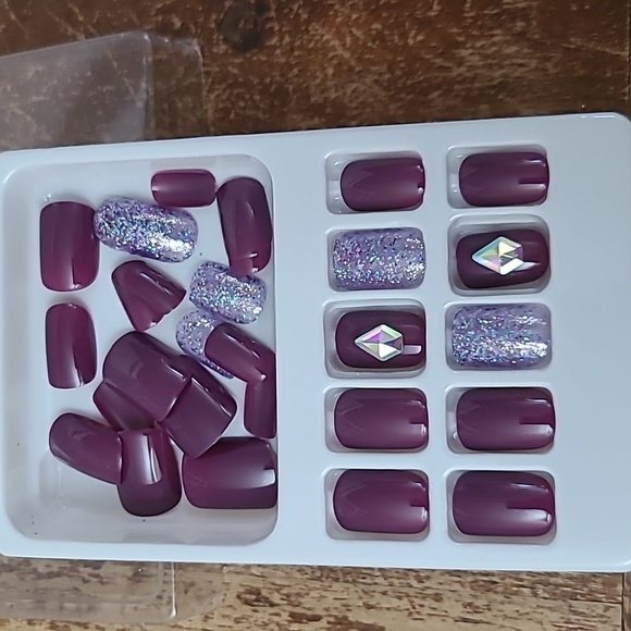 3D Rhinestone & Glitter Press On Nails - Picture 12 of 16